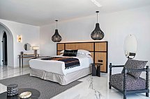 Kouros Hotel & Suites - Wohnbsp. Suite Sanctuary Meerblick mit Zugang zum Gemeinschaftspool (Zimmercodierung WBQ)