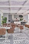 Kouros Hotel & Suites
