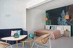 Kouros Hotel & Suites