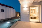 Ostraco Suites