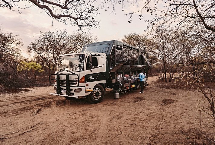 Drifters - Botswana Explorer Johannesburg - Victoria Falls - Drifters Truck