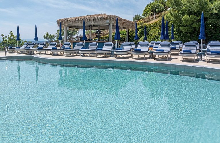 Petra Nera Hotel Skiathos, Philian Hotels & Resorts