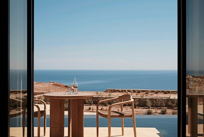 Gundari - Standard Suite