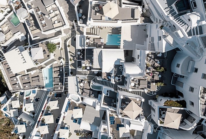 On The Rocks Santorini