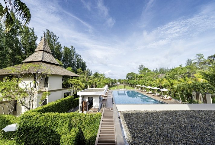 Layana Resort & Spa