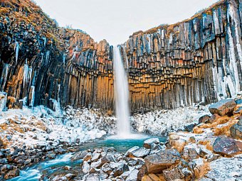 Island mit Flair - Polarlicht, Golden Circle und charmante Hotels - Svartifoss