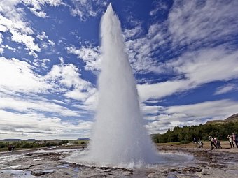Kräftespiel der Elemente - Geysir