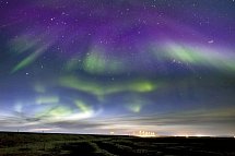 Isländische Naturelemente und Lichtspiele
