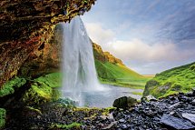 Familienspaß auf Farmen - Seljalandsfoss