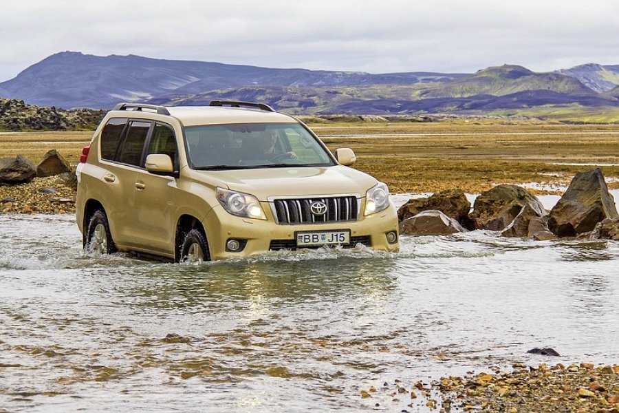 Ferienhausrundreise Rund um Island - Landmannalaugar Hochland