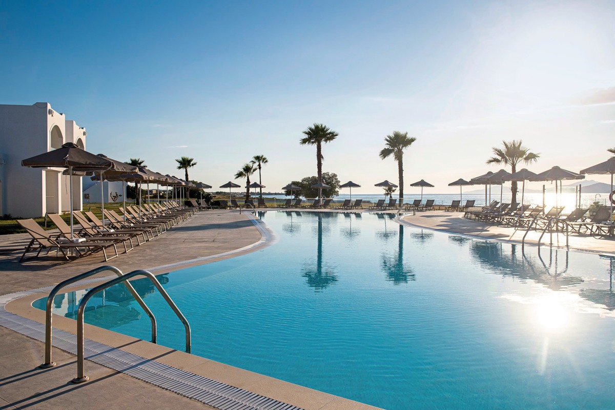 Aeolos Beach Hotel