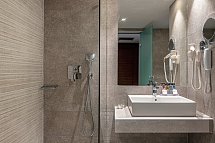 Porto Bello Beach Hotel & Aqua Park - Wohnbeispiel Juniorsuite Swim-Up (Zimmercodierung J1Q)