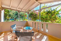 Akti Beach Club - Beispiel Terrasse Suite Premium Adults-only (Zimmercodierung WM1)