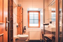 Samerhof - Beispiel Bad Familienzimmer Nebenhaus (FZ/FU3) (Zimmercodierung FB2)