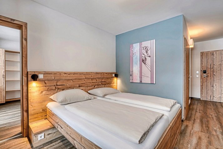 COOEE alpin Hotel Bad Kleinkirchheim - Wohnbeispiel Familienunterbringung (Zimmercodierung FB1)
