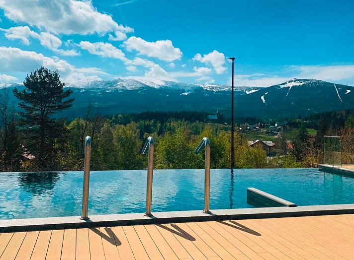 Happy Valley Resort