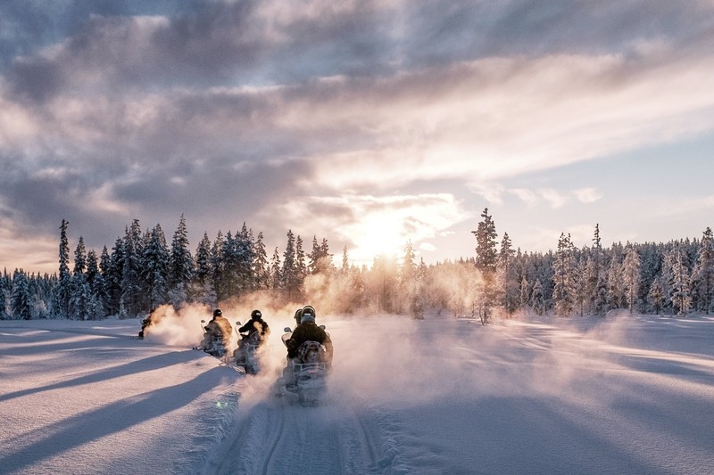 Winterlich aktiv in Schwedisch Lappland