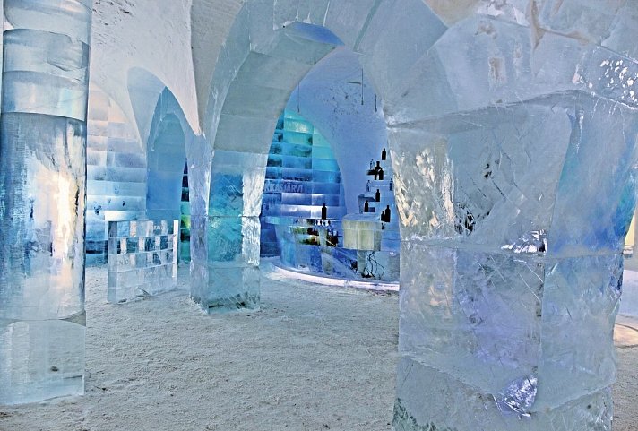 Polarlichtmetropole Kiruna - Ice-Bar, ICEHOTEL