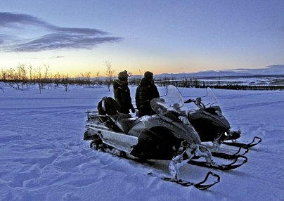 Winterlich aktiv in Schwedisch Lappland