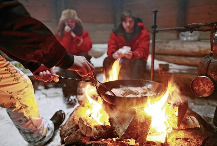 Harriniva - Authentisches Lappland - Kota-Dinner