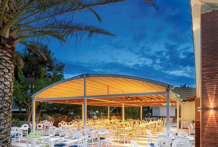 Alexandra Beach Spa Resort