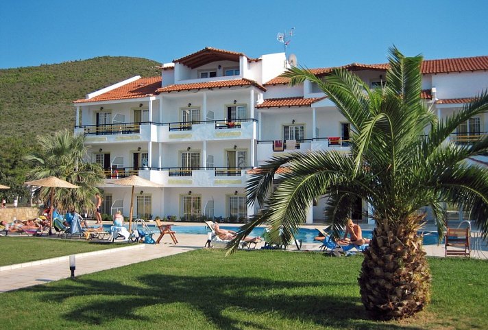 Hotel Rachoni Bay Resort