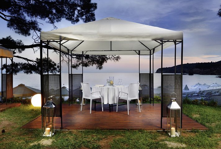 Royal Paradise Beach Resort & Spa