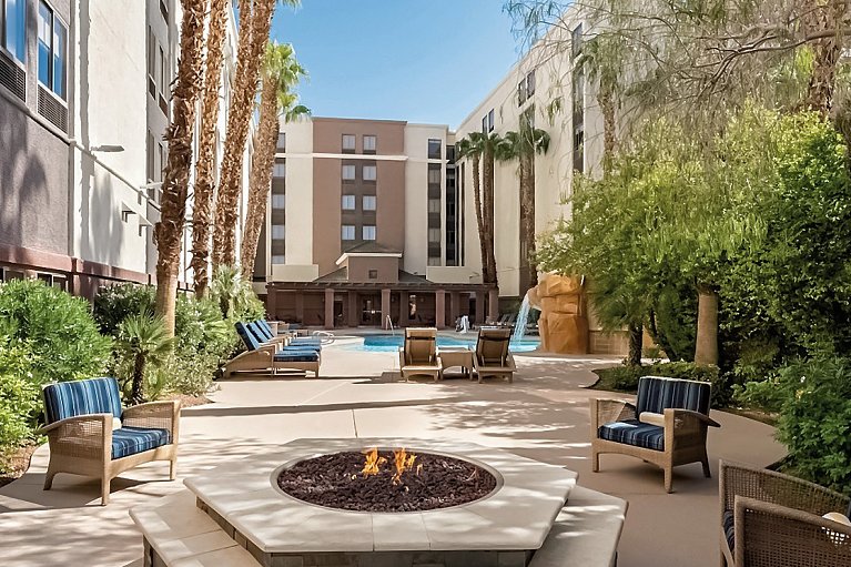 Hampton Inn Tropicana