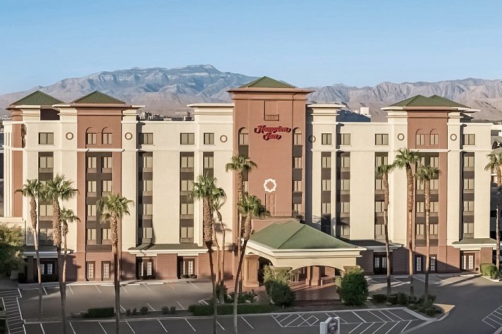 Hampton Inn Tropicana
