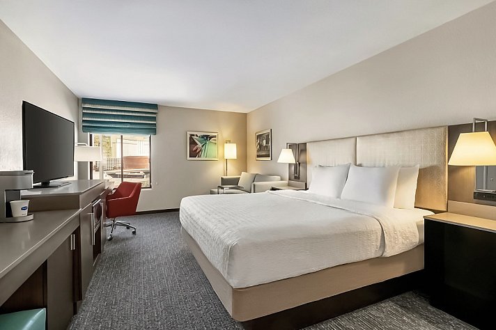 Hampton Inn Tropicana