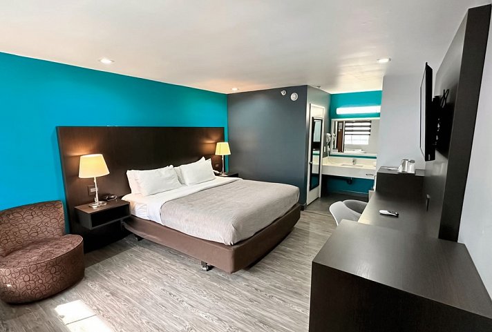 Quality Inn Near Hollywood Walk of Fame - Wohnbeispiel Standard 1 King Bed (Zimmercodierung UG2)