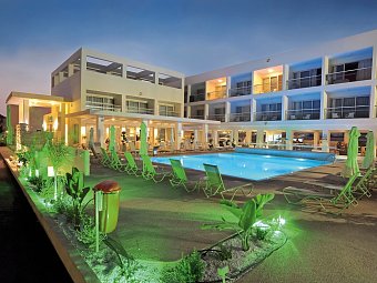 Nelia Gardens Hotel