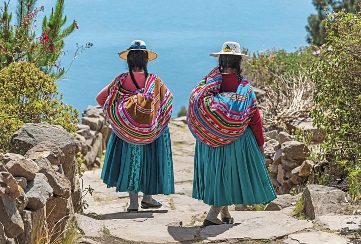Peru & Bolivien: Andenträume - Frauen am Titicacasee,