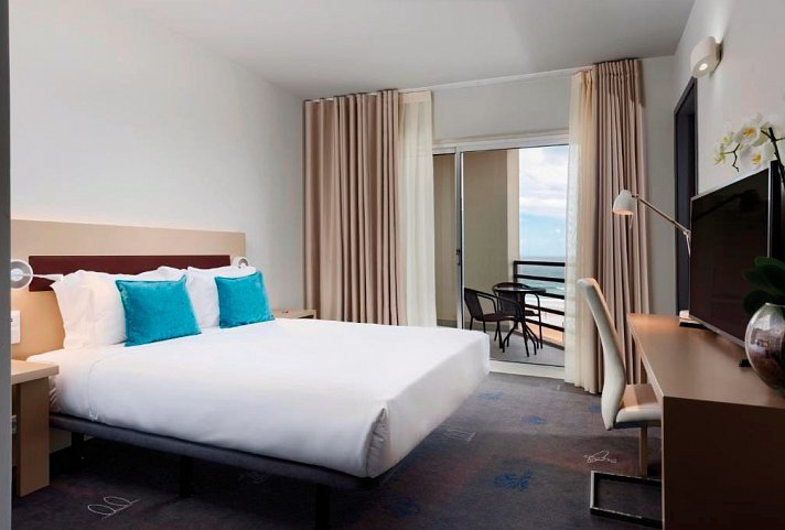 TRYP by Wyndham Lisboa Caparica Mar - Wohnbeispiel Doppelzimmer Meerblick (Zimmercodierungen DBN, EBN, DBM & EBM)