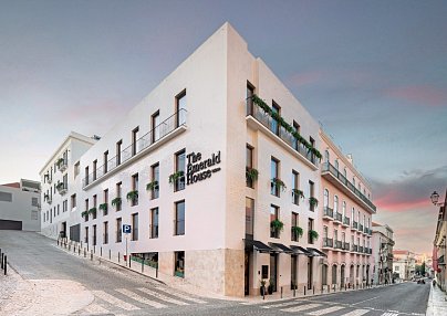 The Emerald House Lisbon, Curio Collection by Hilton Lissabon