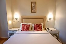 Grande Pensão Alcobia - Wohnbeispiel Doppelzimmer (Zimmercodierung DB1)