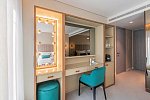 Luster Hotel