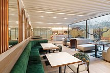 Luster Hotel