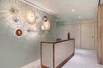 Luster Hotel