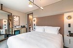 Luster Hotel