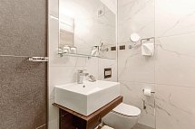 San Simon Resort - Badbeispiel Doppelzimmer Superior Haliaetum (Zimmercodierung DS2)