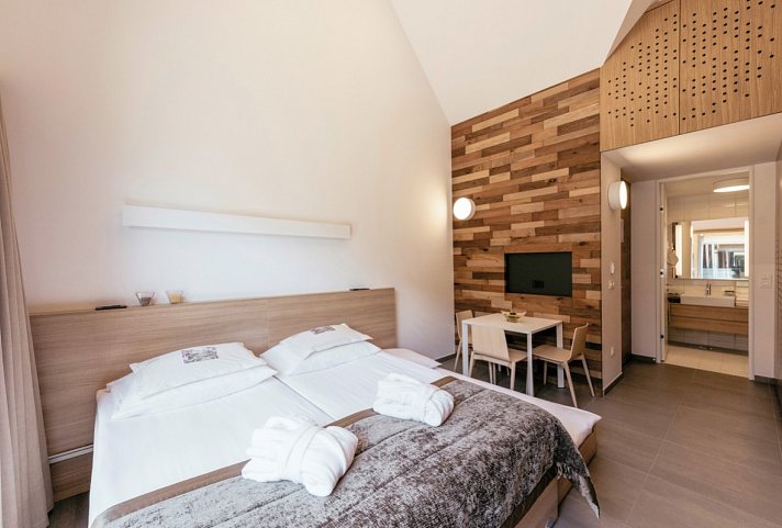 Prekmurska vas Ajda - Wohnbeispiel Ferienhaus bis 4 Personen (Zimmercodierung HB1)