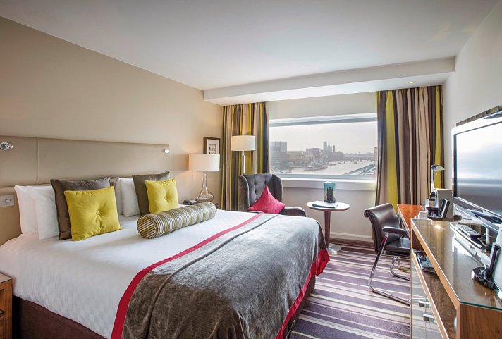 The Tower Hotel by Thistle - Wohnbeispiel Doppelzimmer Bridge/River Blick (Zimmercodierung DS1)