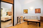 HL Miraflor Suites