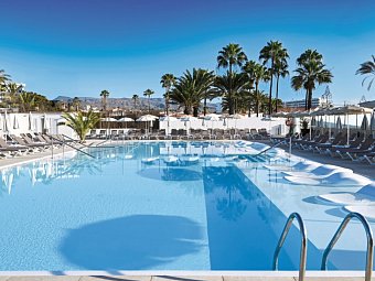 HL Miraflor Suites