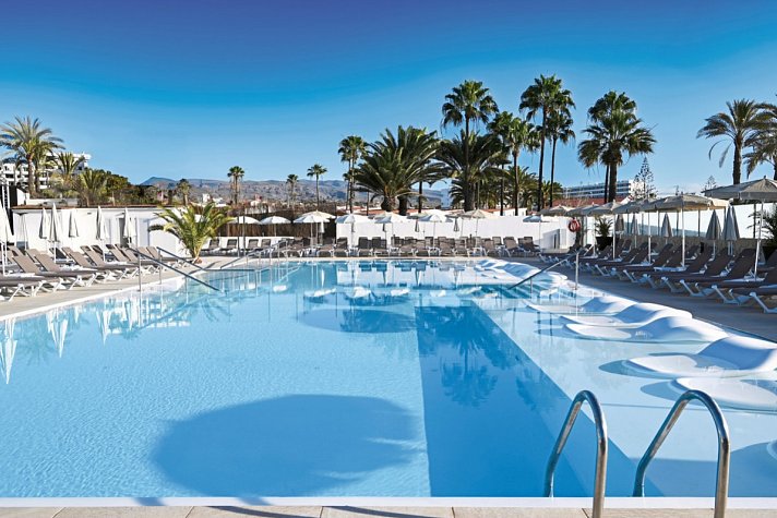HL Miraflor Suites