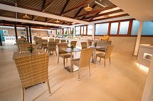 HL Miraflor Suites