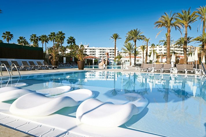 HL Miraflor Suites