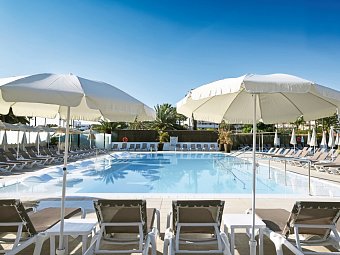 HL Miraflor Suites