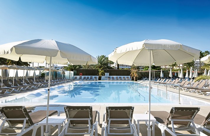 HL Miraflor Suites